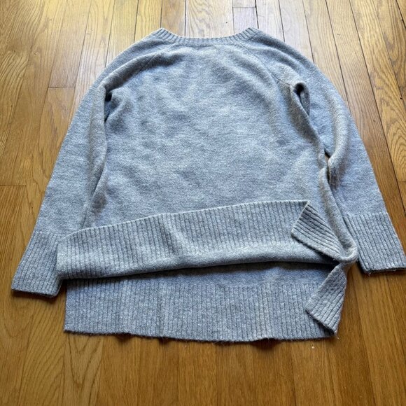 LC Lauren Conrad Size S Gray Narwhal Sequin Metallic Knit Long Sleeve Sweater - Picture 12 of 12